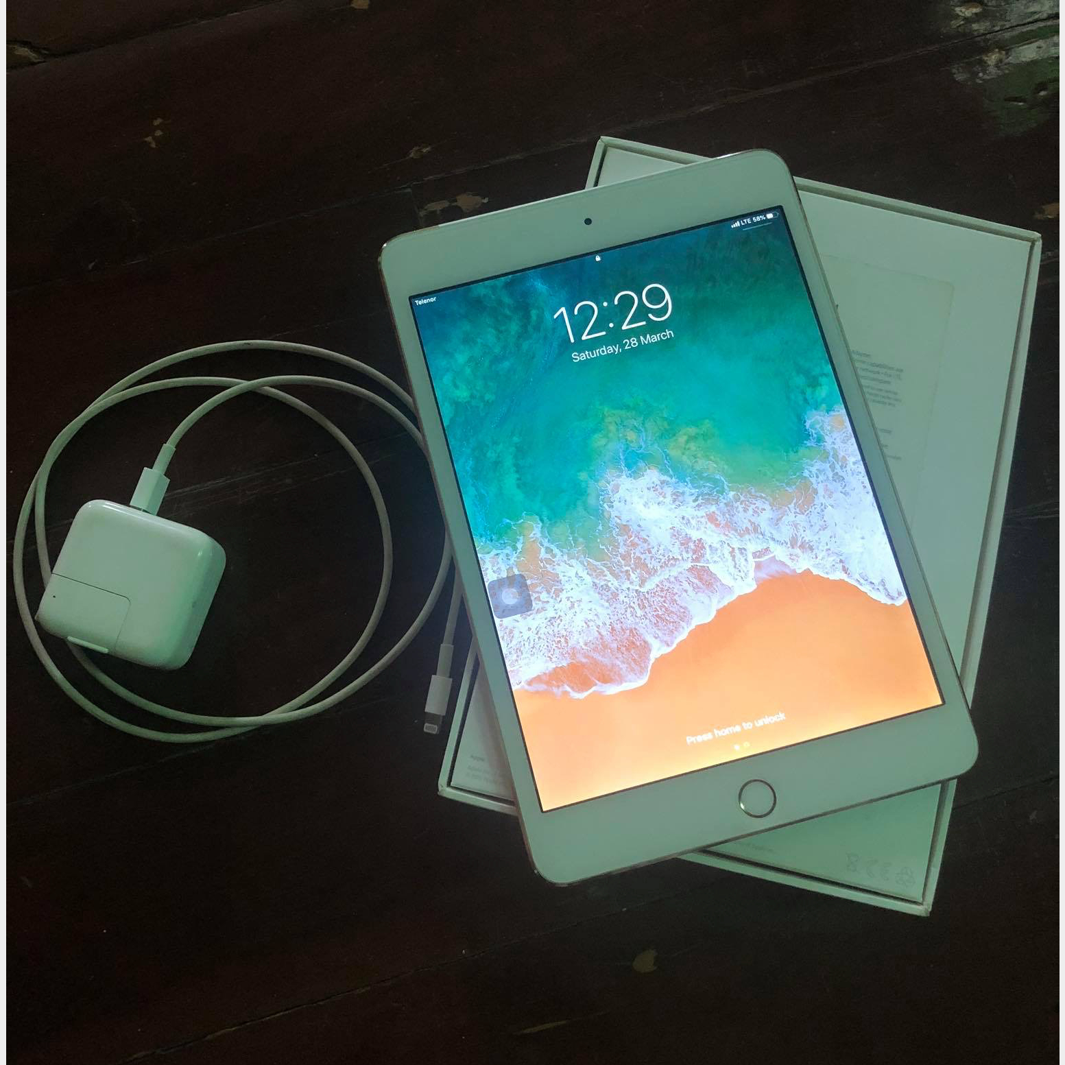 လျှပ်စစ်ပစ္စည်းများ ipad mini 4 Price in Myanmar Myanmarkt
