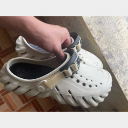  Echo Crocs Authentic (M8/W10) Image, classified, Myanmar marketplace, Myanmarkt