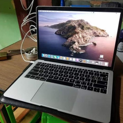  Mac Book Air retina 2019 Silver Image, classified, Myanmar marketplace, Myanmarkt
