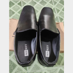  ဖိနပ်အရောင်း Image, classified, Myanmar marketplace, Myanmarkt