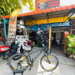  Giant Talon 2 BrandNew 💯 Image, classified, Myanmar marketplace, Myanmarkt