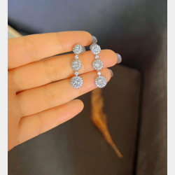  ပွဲတက်နားဆွဲလေးပါရှင့်🩵 Image, classified, Myanmar marketplace, Myanmarkt