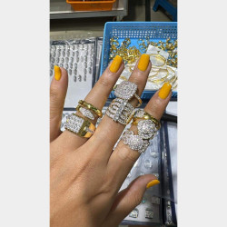  အချေစိန် အကိတ်လက်စွပ်တွေဝတ်ပီးဂေါ်ချပစ်💖💖 Image, classified, Myanmar marketplace, Myanmarkt