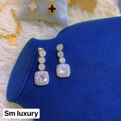  ပွဲတက်နားဆွဲလေး💓💓 Image, classified, Myanmar marketplace, Myanmarkt