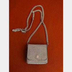  Mini Bag ပိစိလေးတွေ trend နေလို့ မင်ရောင်းပေးမယ်ရှင့် Image, classified, Myanmar marketplace, Myanmarkt