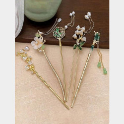  Hair pin လှလှ‌လေးတွေလဲမှာလို့ရပါတယ်ရှင့်🍂🍂🍂 Image, classified, Myanmar marketplace, Myanmarkt
