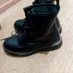  Dr martens1960 Image, classified, Myanmar marketplace, Myanmarkt