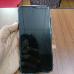  Redmi 5 Plus Ram 3 32gbBody90%Global verအလင်းပေါက်လေးပါမြင်တဲ့အတိုင်းပဲကျန်တာerror မရှိBtအားရှယ်Phone & charger Image, classified, Myanmar marketplace, Myanmarkt