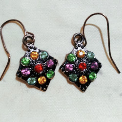  fancy earings and used clothesများ Image, classified, Myanmar marketplace, Myanmarkt