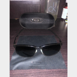 Oakley polarized sunglasses Image