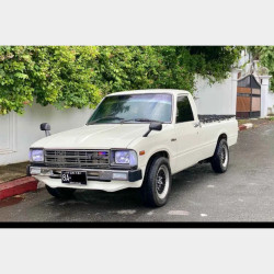 Toyota Hilux  1988  Image, classified, Myanmar marketplace, Myanmarkt