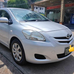 Toyota Belta 2005 Image