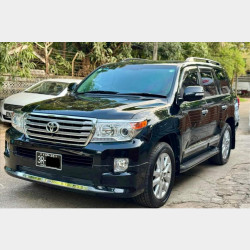 Toyota Land Cruiser 2013 Image