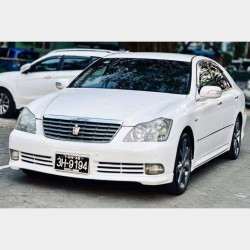 Toyota Crown Athlete  2004  Image, classified, Myanmar marketplace, Myanmarkt