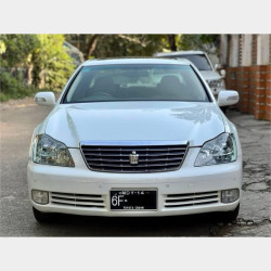 Toyota Crown Royal Saloon 2004  Image, classified, Myanmar marketplace, Myanmarkt