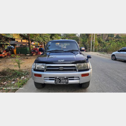 Toyota Hilux Surf 1996 Image