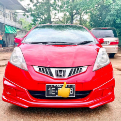 Honda Fit 2000 Image