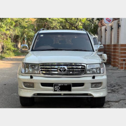 Toyota Land Cruiser 1999 Image