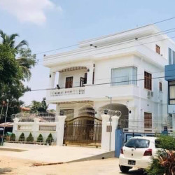  လုံးချင်းတိုက် ေ ရာင်းမည် Image, classified, Myanmar marketplace, Myanmarkt