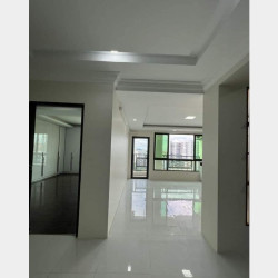  ကမာရွတ်မြို့နယ်Condo ခန်းရောင်းရန် Image, classified, Myanmar marketplace, Myanmarkt