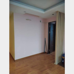  ကမာရွတ် လှည်းတန်းရှိရွှေထန်းတပင်ကွန်ဒိုအရောင်း Image, classified, Myanmar marketplace, Myanmarkt