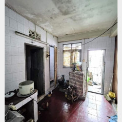  အထက်ပုဇွန်တောင်လမ်းမကြီးပေါ်  ရှိအရောင်းခန်း Image, classified, Myanmar marketplace, Myanmarkt