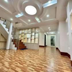  စမ်း‌ေချာင်း ပေကျယ်ကွန်ဒိုတိုက်ခန်းအရောင်းပါ Image, classified, Myanmar marketplace, Myanmarkt