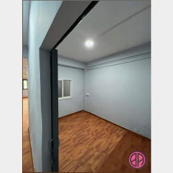  စမ်းချောင်း၊ ကျောင်းကုန်းလမ်းတိုက်ခန်အရောင်း Image, classified, Myanmar marketplace, Myanmarkt