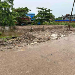  ဇေယျာသီရိလမ်းပေါ် ဒေါင့်ကွက်အရောင်း Image, classified, Myanmar marketplace, Myanmarkt