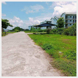  ကျန်စစ်သားလမ်းမဒဲ့ဆင်းလေးကွက်ခြားမြေကွက်အရောင်း Image, classified, Myanmar marketplace, Myanmarkt