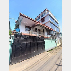  ၈မိုင်ခွဲ​ရွှေနှင်းဆီလုံးချင်း​လေး​ရောင်းမယ်။ Image, classified, Myanmar marketplace, Myanmarkt