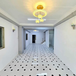  အထက်ပုဇွန်တောင်လမ်းကြီးပေါ် ရှယ်ပြင်ပြီးအခန်းရောင်းမည် Image, classified, Myanmar marketplace, Myanmarkt