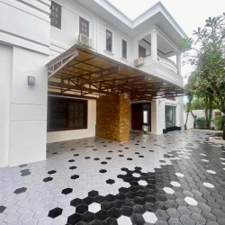  #မိသားစုများများနှင့်အိမ်ကြီးကြီးကျယ်ကျယ်နေရာ Image, classified, Myanmar marketplace, Myanmarkt