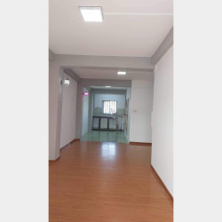  ပုဇွန်​တောင်လမ်းမကြီးအနီး အလွှာနိမ့်အခန်း​လေး​ရောင်းမည်.... Image, classified, Myanmar marketplace, Myanmarkt