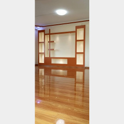  #လေးထောင့်ကန်လမ်းမကြီးပေါ်_ဘုရင်နောင် Image, classified, Myanmar marketplace, Myanmarkt