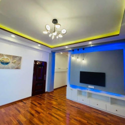  တောင်ဥက္ကလာ_13ရပ်ကွက်_သံသုမာလမ်းမပေါ်_ရှယ်ပြ Image, classified, Myanmar marketplace, Myanmarkt