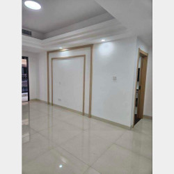  လှိုင်မြို့နယ်_အင်းစိန်လမ်းမကြီးပေါ်ရှိ Image, classified, Myanmar marketplace, Myanmarkt