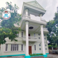  လှိုင် မြို့နယ် ✨ မြကန်သာလမ်း ၊မြကန်သာ ကွန်ဒို အနီး ပြင်ဆင်ပီး အသင့်နေ၊နေရာကောင်း အချက်အချာကျ တွင် ပေကျယ်ကျယ်လုံးချင်းလှလှ 3RC အရောင်း Image, classified, Myanmar marketplace, Myanmarkt