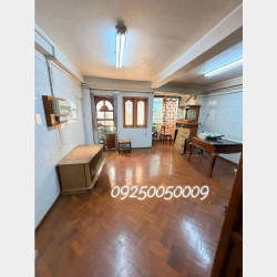  လမ်းမတော် ပေကျယ် အခန်းရှယ်သန့် #အရောင်း Image, classified, Myanmar marketplace, Myanmarkt