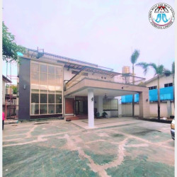  𝗟𝗮𝗻𝗱𝗲𝗱 𝗛𝗼𝘂𝘀𝗲 𝗙𝗼𝗿 Sale Yankin Township ( Ready to stay💯) Image, classified, Myanmar marketplace, Myanmarkt