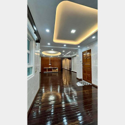 စမ်းချောင်းမြို့နယ်_လမ်းမတန်း_တိုက်ခန်းအရောင်း Image