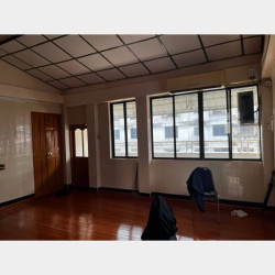 လမ်းမတော် #ညောင်ပင်လေးစျေး အနီး ပေကျယ် #အရောင်း Image