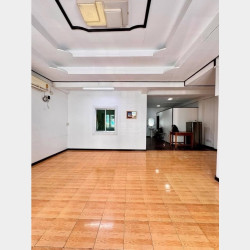 စမ်းချောင်းမြို့နယ်_နေရာကောင်း_ဖျာပုံလမ်း_ပေကျယ်_တိုက်ခန်းအရောင်း Image