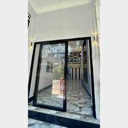  #စမ်းချောင်းမြို့နယ်_မြေညီထပ်ခိုးတဝက်_တိုက်ခန်းအရောင်း Image, classified, Myanmar marketplace, Myanmarkt