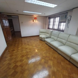  🛣️ချော်တွင်းကုန်း ကမ္ဘာအေးဘုရားလမ်းမပေါ်❗️ Image, classified, Myanmar marketplace, Myanmarkt