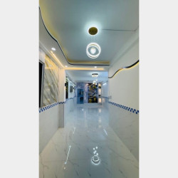  စမ်းချောင်းမြို့နယ်_လမ်းမတန်း_မြေညီထပ်_ဦးသူဌားမည်။♻️#စရံဦးသူရမည်။#အဌား    ၁လ   #၂၀သိန်း Image, classified, Myanmar marketplace, Myanmarkt