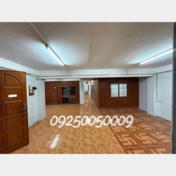  လမ်းမတော် #ရန်ကုန်ဆေးရုံကြီးအနီး ​ပေကျယ်ကျယ် အခန်းသန့်သန့်  #အငှား Image, classified, Myanmar marketplace, Myanmarkt